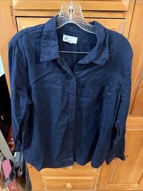 GAP Dark Navy Button-Front Shirt